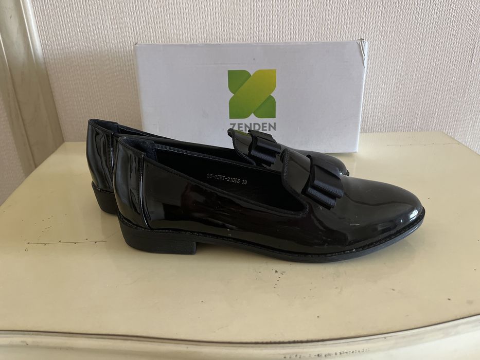 Лоферы лаковые, мюли кожаные Испания