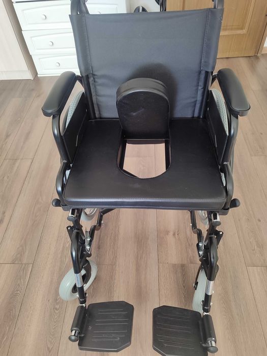 Коляска инвалидная