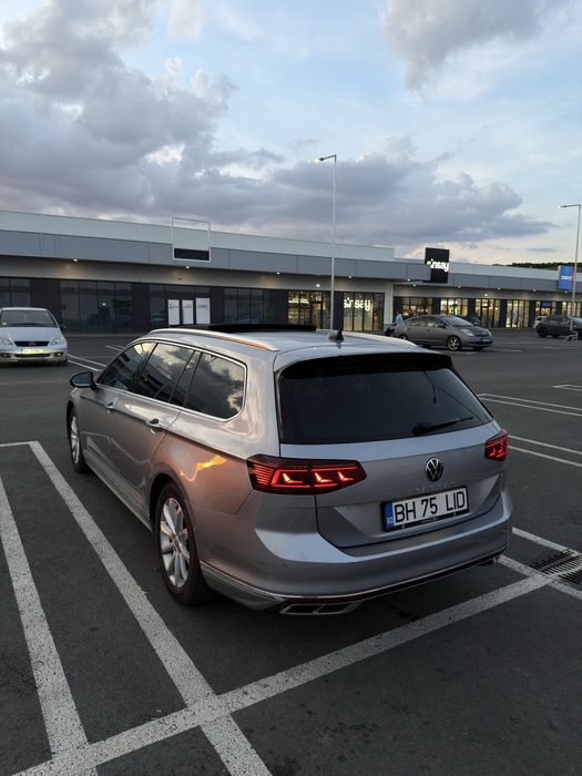VOLKSWAGEN Passat 2023 — imagine 4