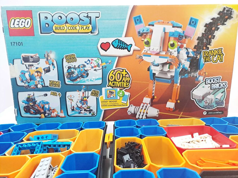 Прекрасен подарък-LEGO® BOOST Креативен инструментариум 17101