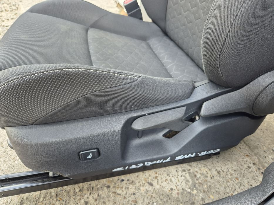 Set Scaune Față cu Încălzire Toyota Corolla E21  2019-2022