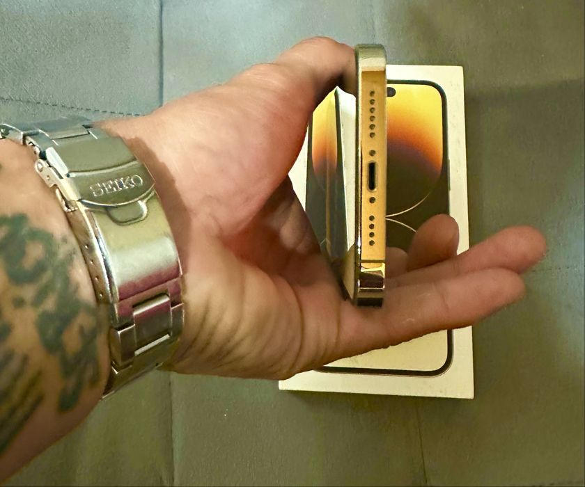 Iphone 14 promax gold