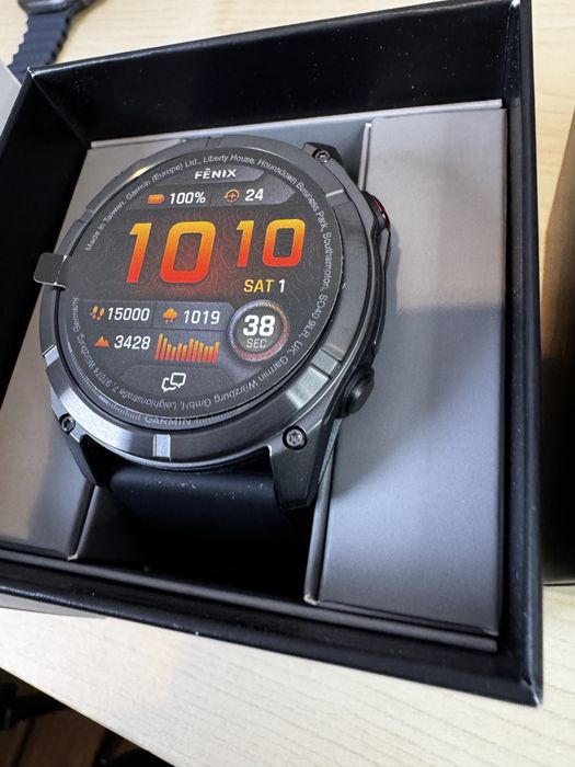 Garmin Fenix 8 Pro LTE 51 m- Amoled, titanium, sapphire - nou