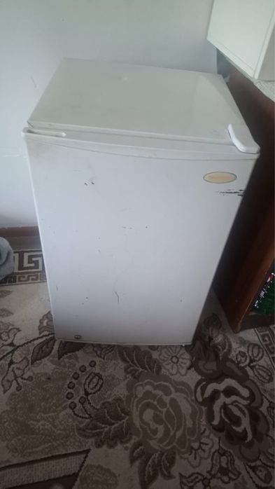 Продаю холодильник