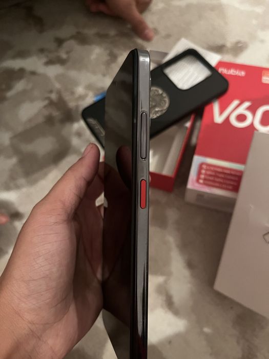 Nubia V60 286гб буу