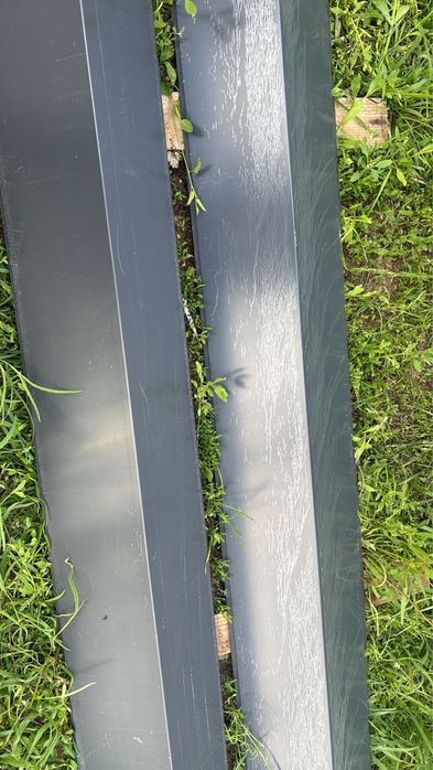 Продам карниз графидовый цвет 20*20