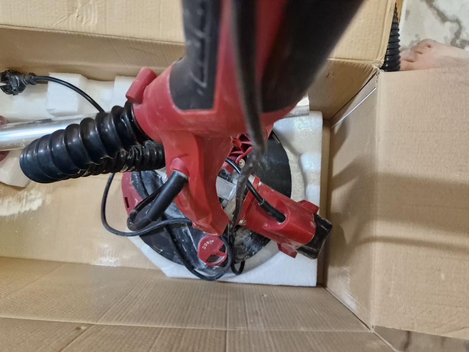 Шлайф машина за шкурене (Жираф) Raider