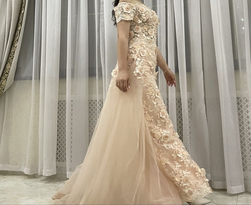 Вечерние платье по выгодной цене