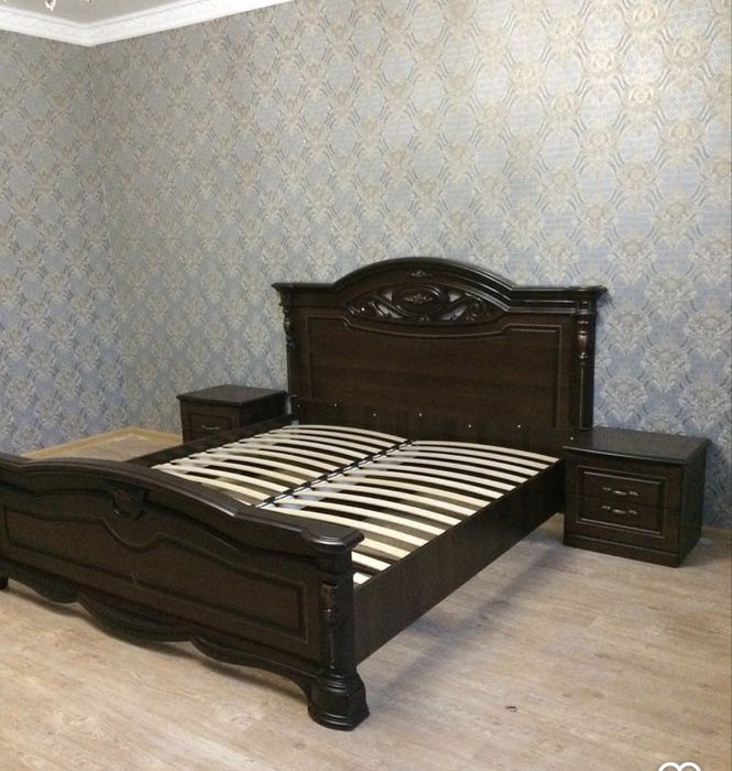 Продается спальный гарнитур