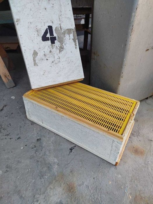 Продаются ящики для пчёл с рамками.  Асал арилар учун ящик сотилади.