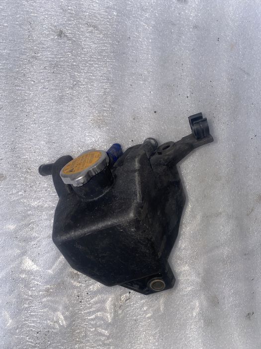 Расширительный бачок Subaru