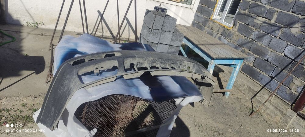 Продам бампер на Гольф3
