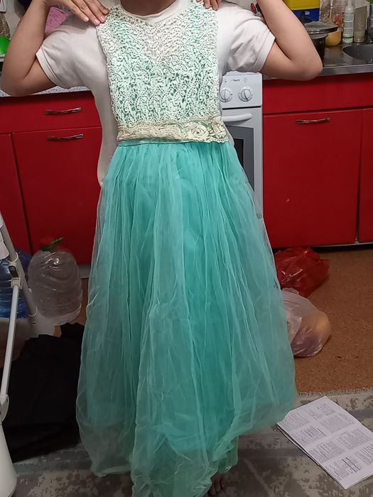 Продам платье для девочек