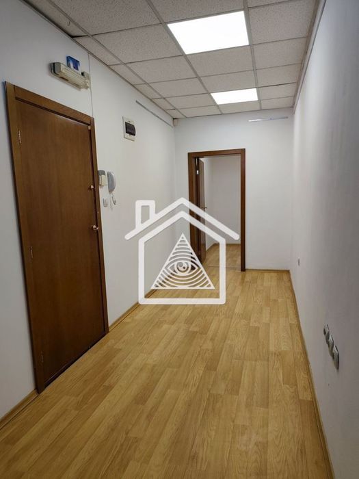 Офис в Пловдив-Каменица 2 площ 160 цена 920
