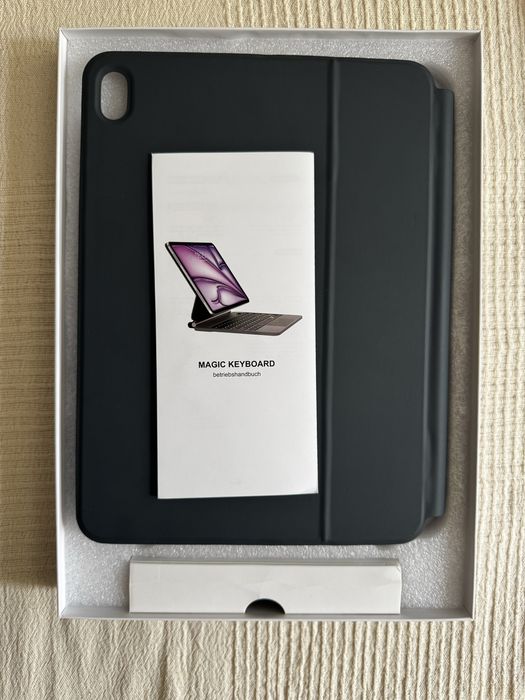 Husa cu tastatura pentru Ipad 10 gen, 10.9 inch - Atentie la descriere