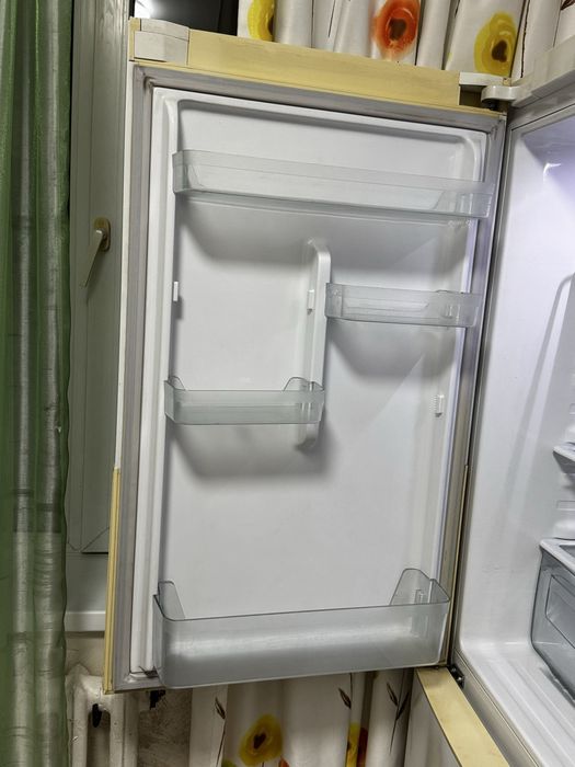 Продам холодильник