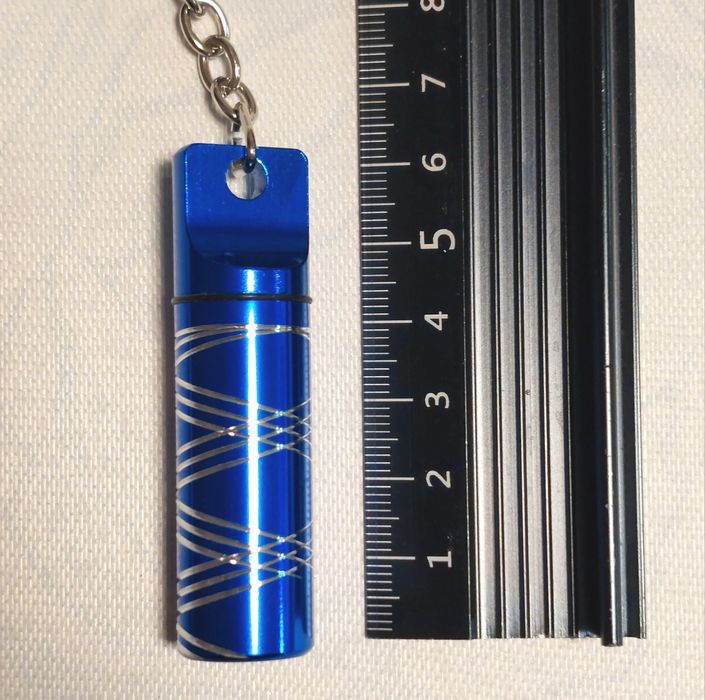 Алуминиев Контейнер с Разтегателна Лъжичка