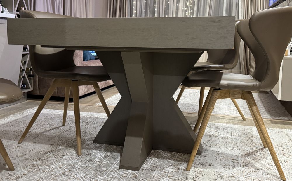 Поръчкова разтегателна трапезна маса 120х100