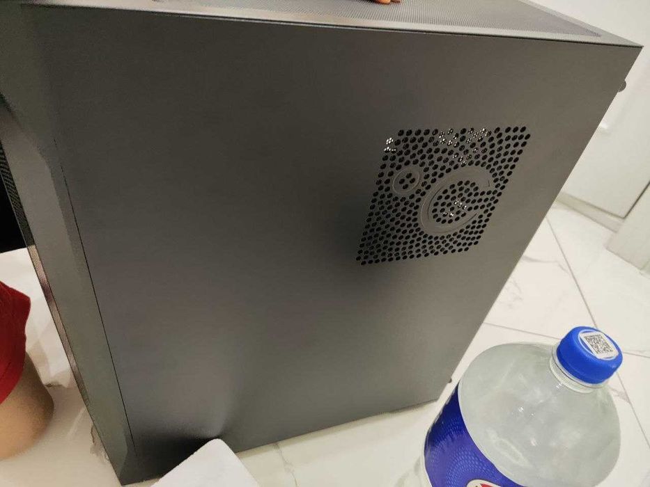 Корпус Brufen C1 ATX нету коробки!!