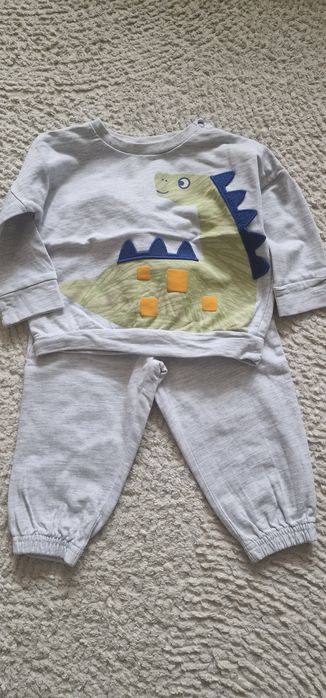 Дрехи за момче 74/80