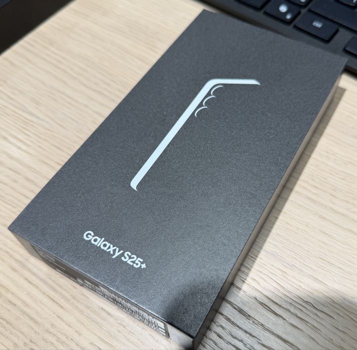 Samsung galaxy S25 +