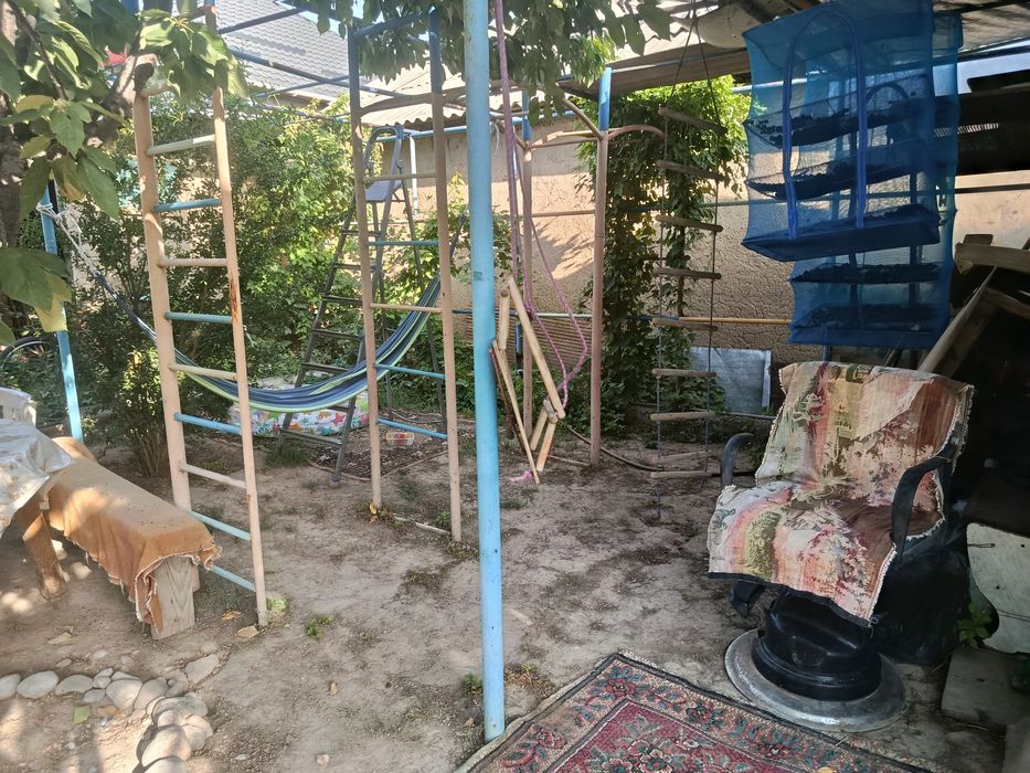Продам дом  в городе с участком 7 соток