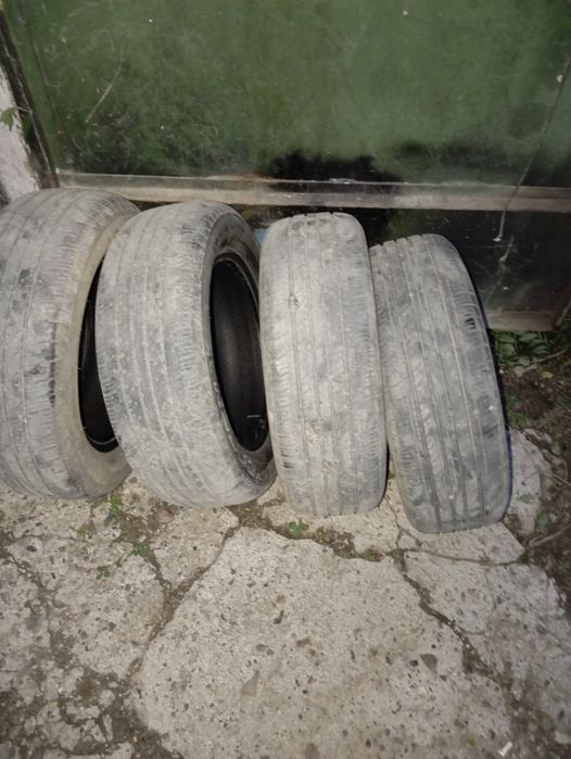 Продам резину 195/65/15 KAPSEN