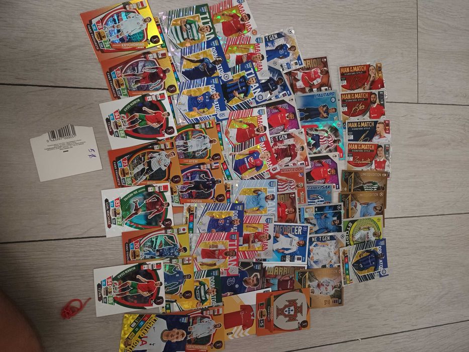 Vand lot 51 cartonase / carduri Panini, in stare impecabila !!  multe carduri cu SEMNATURI, AUTOGRAFE
