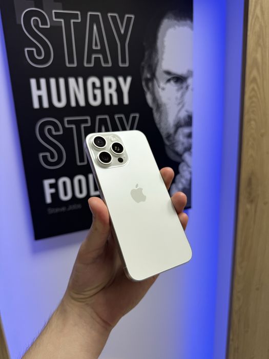 Apple iPhone 15 Pro Max ,White Titanium  ,256 Gb, Excelent