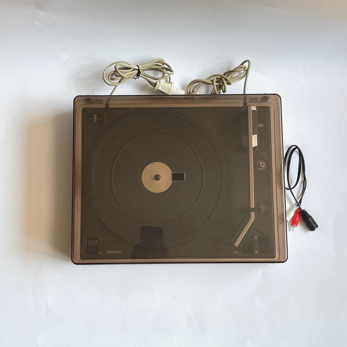 Грамофон Philips 22GA227/05 Made in Holland с оригинална доза Philips 400