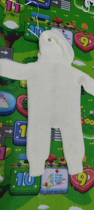 Combinezon salopeta bebe 6-12 luni tricotata manual