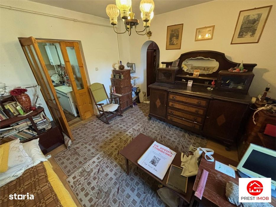 De vanzare casa in curte comuna