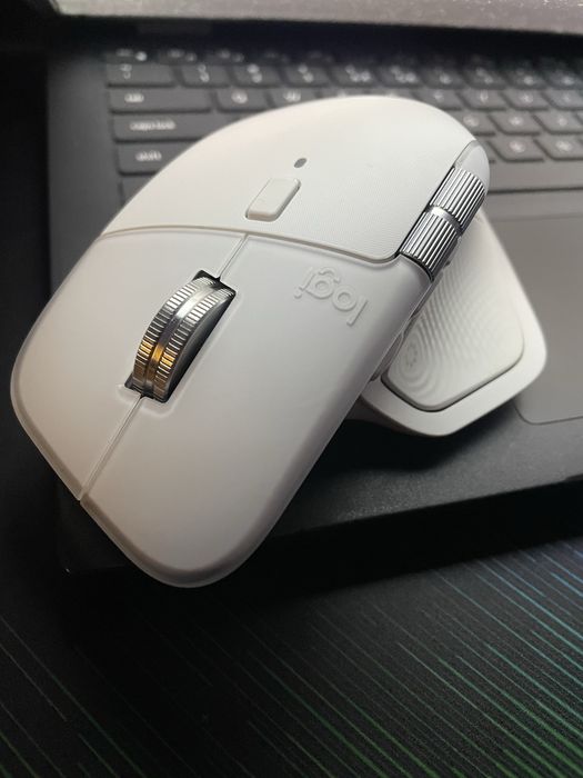 Logitech MX Master 4 Pale Grey