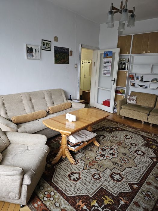 Двустаен апартамент в Ж.к.Красно село