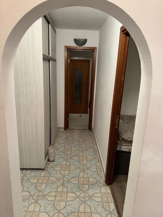 Vand apartament 3 camere, 2 băi, saună, etaj 2 – Str. Venus, Bacău