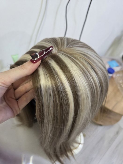 Продам парик женский