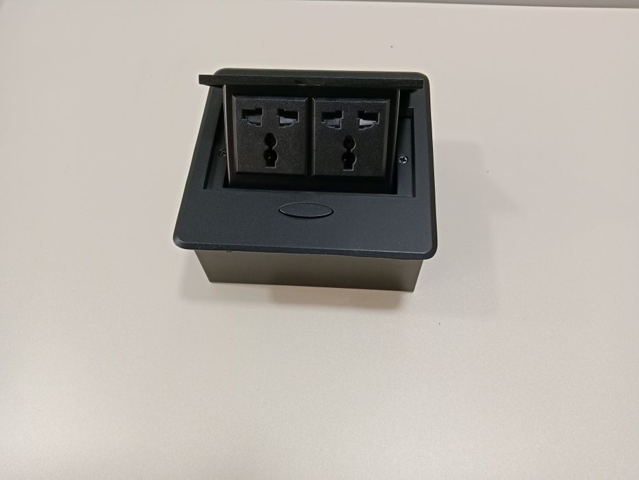 Розетка настольная Розетка напoл.
Разные комплектации
Цена от 240.00