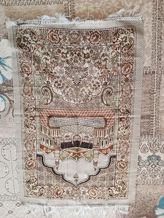 Жайнамаз отдам бесплатно