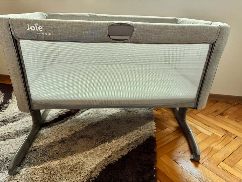 Бебешка кошара Joie roomie glide