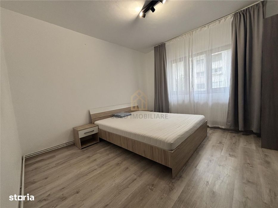 Apartament 3 camere de inchiriat