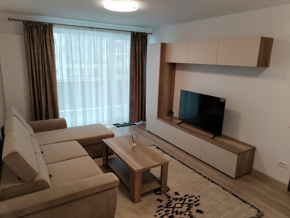 Închiriez apartament 2 camere Urban Plaza