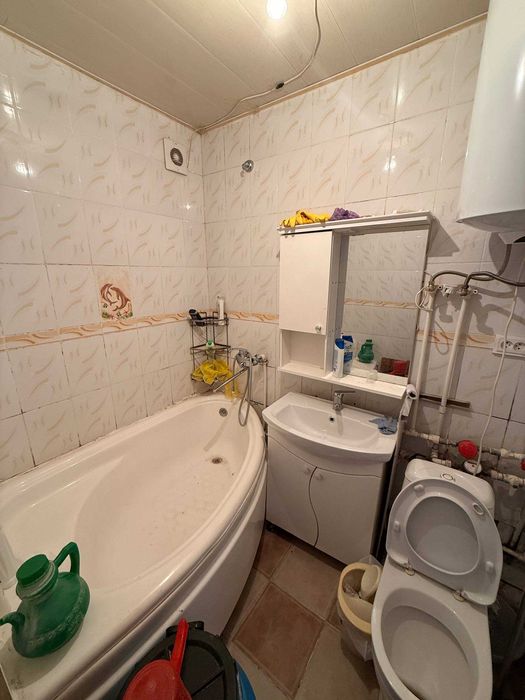 ПРОДАЁТСЯ 2х комнатная квартира на 3 этаже с развитой инфраструктурой