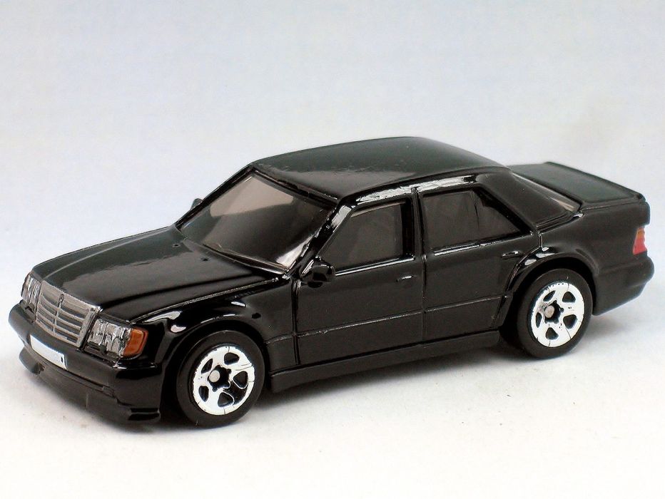 Hot wheels Mercedes 500e
