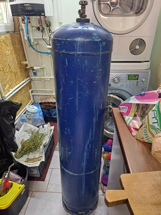 Vand butelii GPL 80L bucata,centralina GPL 3 posturi,regulator GPL 10 kg