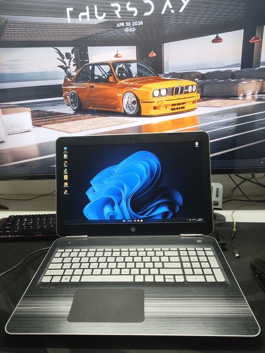 Ноутбук HP Pavilion 15-bc203nt, i7 7700hq, gtx1050, DDR4 8g, ssd 256