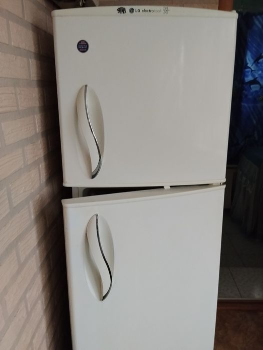 Продам холодильник