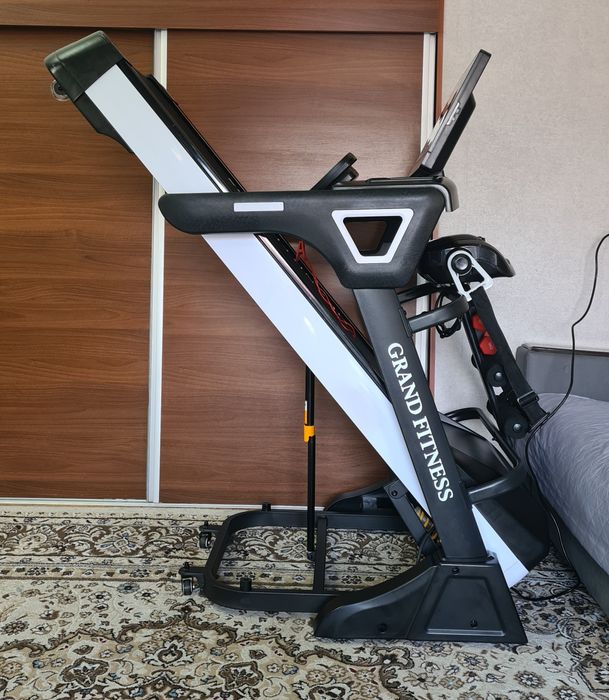 Беговая дорожка "GRAND-FITNESS"