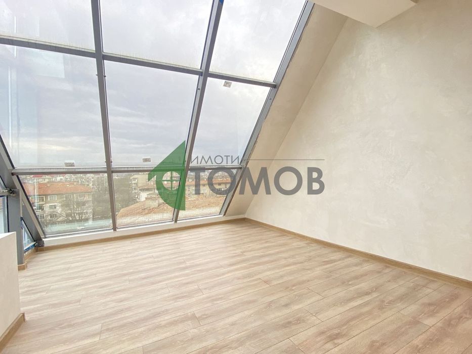 Продава се Тристаен апартамент в Шумен, Център - 129 кв.м за 1500 €/кв.м - Снимка #7