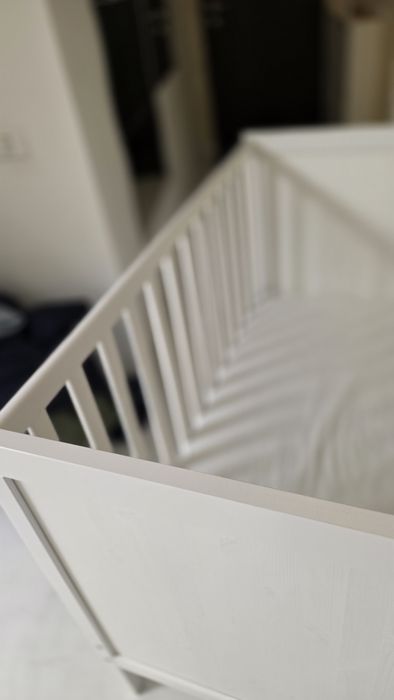 Pat bebelusi IKEA SUNDVIK + saltea + accesorii – set complet