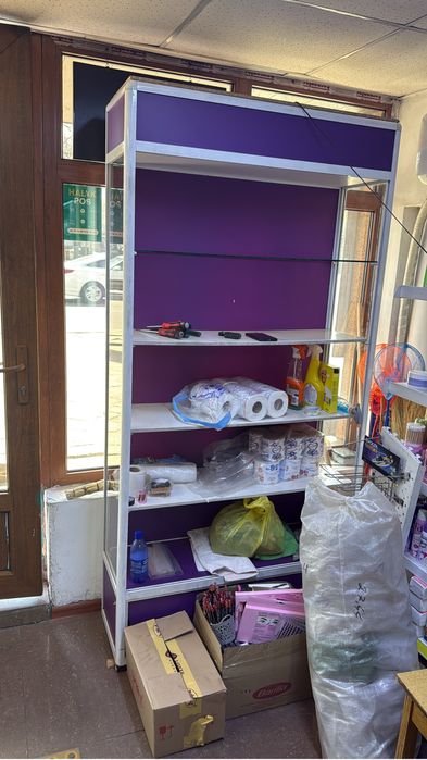 Витрины стеклянные